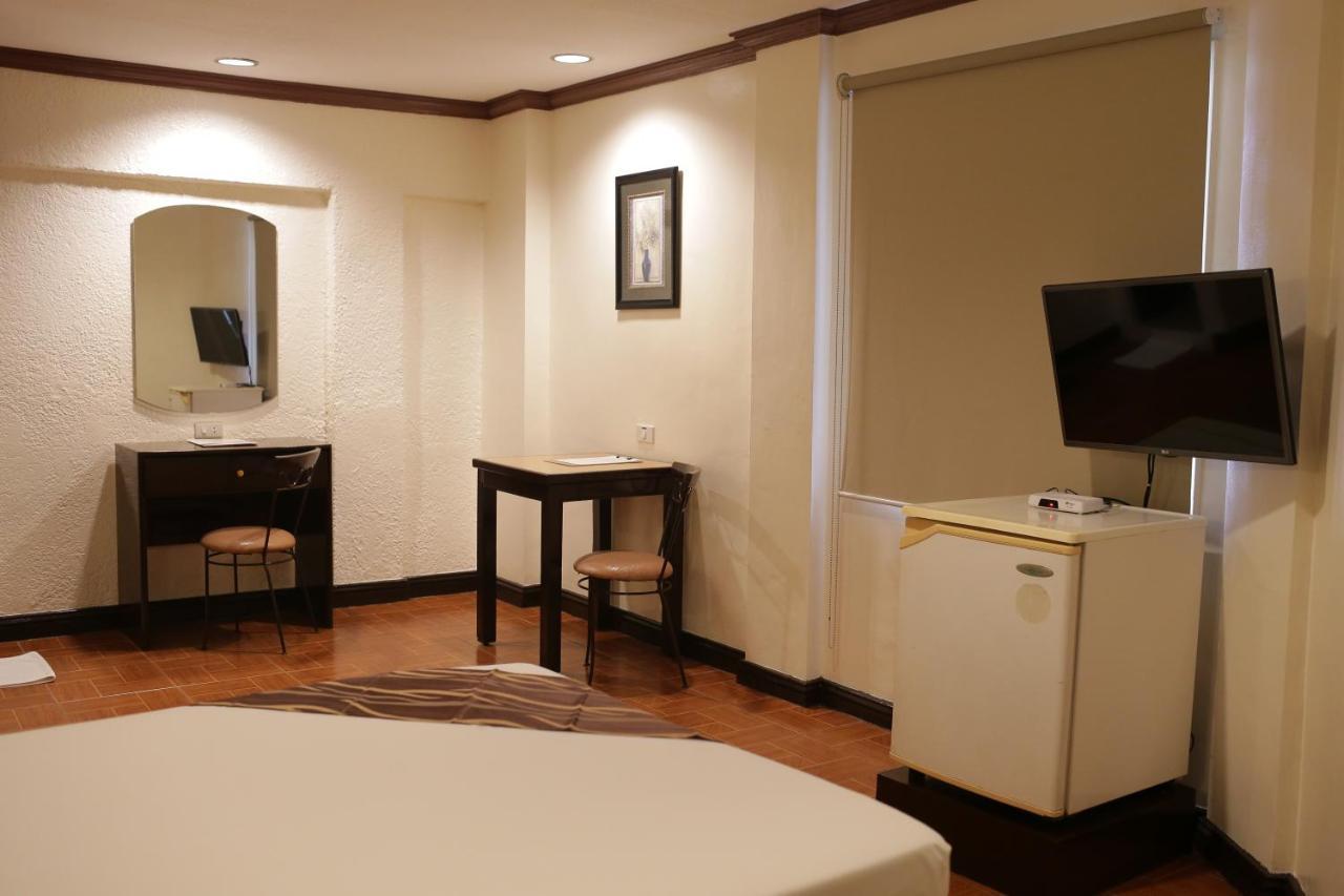 Amalfi718 Hotel Lipa City Exterior photo
